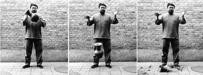 Ai Weiwei - Dropping a Hab Dinasty Urn Ai Weiwei - Dropping a Hab Dinasty Urn