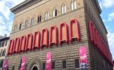 Exhibition Ai Weiwei - Palazzo Strozzi - Exterior with inflatable boats Exhibition Ai Weiwei - Palazzo Strozzi - Exterior with inflatable boats